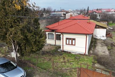 Casă individuală cu 7 camere cu Teren 4500 Mp în Hotarele - 2