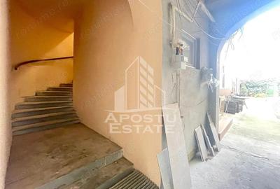 Apartament cu 3 camere semidecomandat în Central - 9