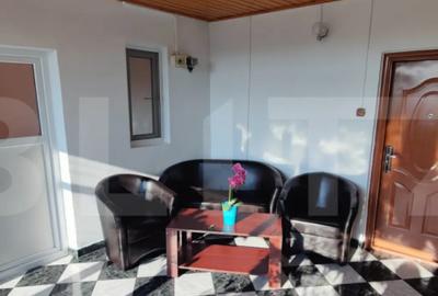 Spațiu comercial, de 50 mp, în Central - 4