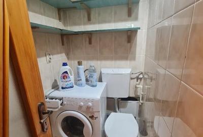 Apartament cu 3 camere decomandat în Buzaului