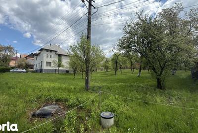 Casă cu 3 camere cu Teren 2200 Mp în Șișești - 1