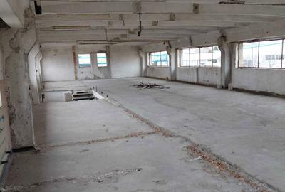 Spațiu comercial, de 680 mp, în Central - 1