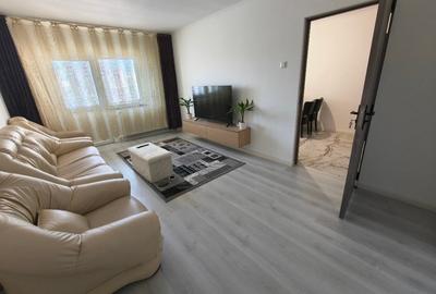 Apartament cu 3 camere decomandat, mobilat în Micro 17 - 7