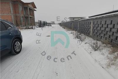 Teren Construcții intravilan de 500 mp, în Cristian - 7