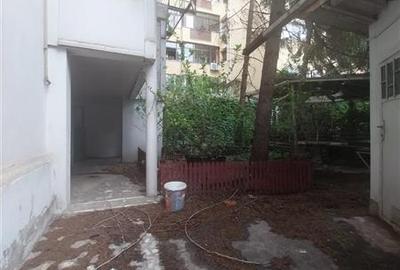 Casă individuală cu 11 camere cu Canalizare în Cișmigiu - 17