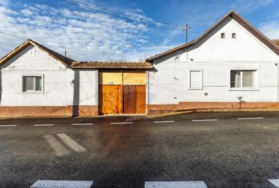 Casa cu 5 camere in Barzava - 17