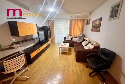 Apartament cu 3 camere decomandat în Central