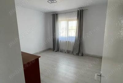 Apartament cu 3 camere decomandat în Central - 2