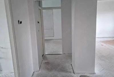 Apartament cu 3 camere decomandat în Unirii - 1