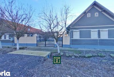 Casă cu 5 camere cu Canalizare în Cermei