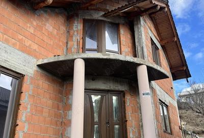 Casă cu 4 camere în Central - 8