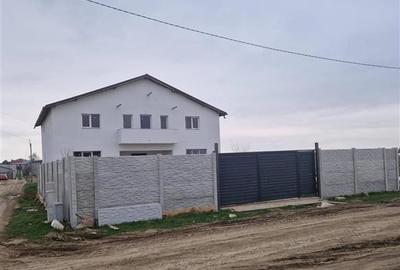 Vila P+1, curte 243mp | 6 Camere | Dobreni - comuna Varasti - 2
