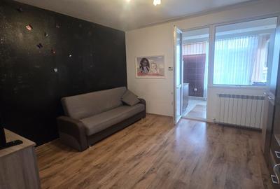 Garsonieră decomandată în Exterior Vest - 1