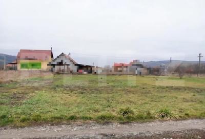 Teren de 1175 mp, în Răscruci - 3