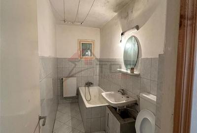 Apartament cu 2 camere decomandat în Frumoasa - 3