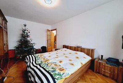 Aproape de Piata Verde. Decomandat. Cu centrala proprie. - 4