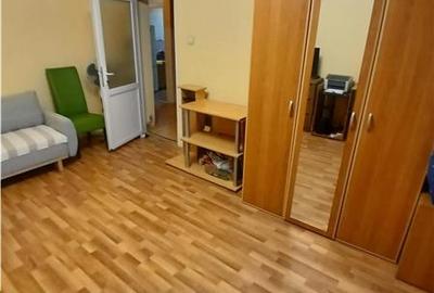 Apartament cu 3 camere decomandat în Circumvalațiunii - 9