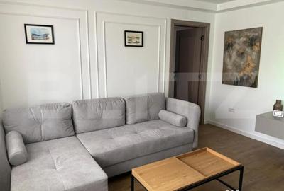 Apartament cu 4 camere semidecomandat în Universității - 2