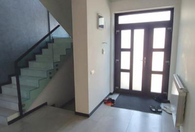 Casă cu 4 camere cu Teren 275 Mp în Coiciu - 11