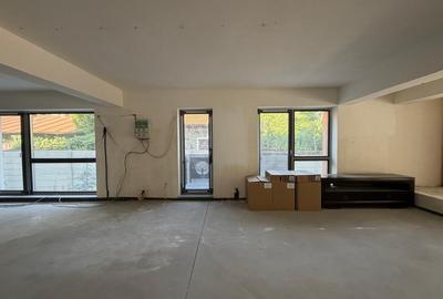 Spațiu comercial, de 40 mp, în P-ța Muncii - 4