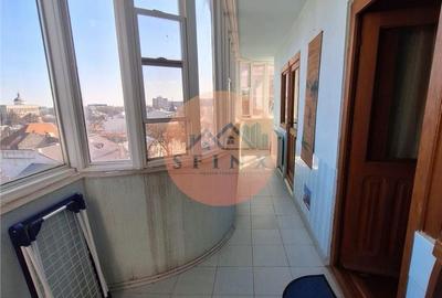 Apartament cu 4 camere decomandat în Piața Centrală - 7