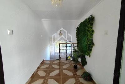 Casa Individuala 4 camere, 180 mp, zona Cugir - 2