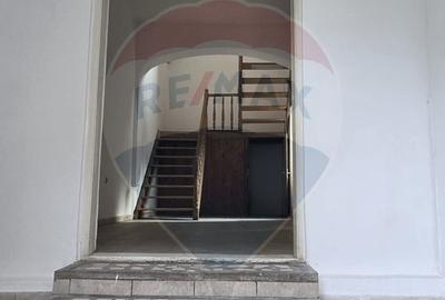 DE VANZARE Casa / Vila cu 11 camere de vanzare in zona Parcul Carol - 15