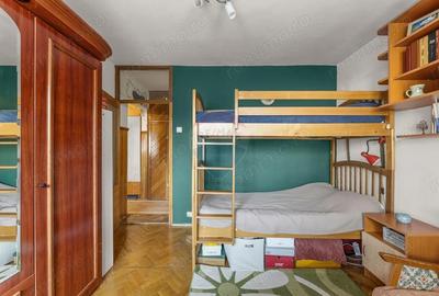 Apartament cu 3 camere decomandat, mobilat în Alfa - 3