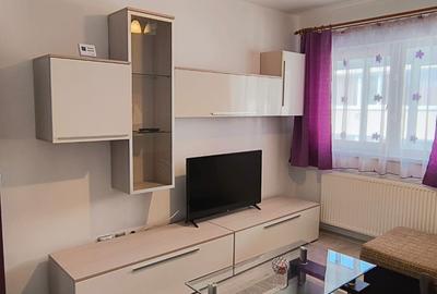 Apartament cu 2 camere decomandat în Florești