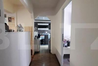 Apartament cu 3 camere decomandat, mobilat în Micro 15