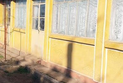 Casă cu 3 camere cu Teren 1711 Mp în Călacea - 1