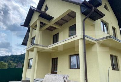 Casa partial finisata - Vatra Dornei
