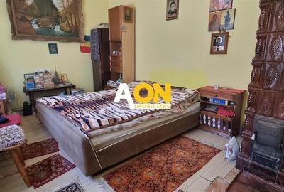 Casă individuală cu 2 camere cu Canalizare în Central - 6