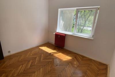 Apartament cu 2 camere decomandat în Trivale - 3