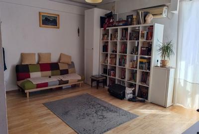 Apartament de inchiriat 2 camere- zona Calea Calarasilor - 1