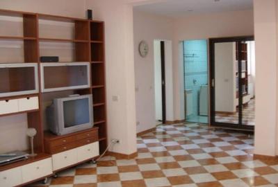 Apartament cu 4 camere decomandat, mobilat în Cotroceni - 2