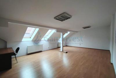 Spațiu comercial, de 382 mp, în Central - 1