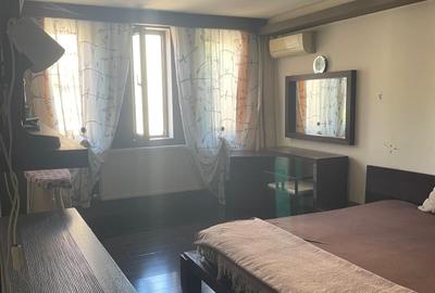 Locuință elegantă cu curte amenajată – parter + etaj, în spatele Pieței Delfinul - 4