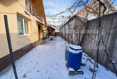 Casa de 284 mp, impartit in 3 apartamente, teren 503 mp, Grivitei Comision 0%! - 11