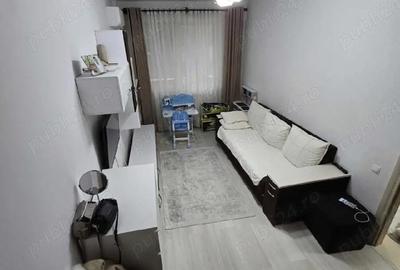 Apartament cu 2 camere decomandat, mobilat în Nicolina