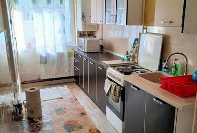 Apartament cu 3 camere semidecomandat în Central - 12