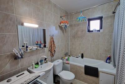 Casă spațioasă de vanzare, 4 camere, 6 Ari, Săsar - Comision 0% - 4