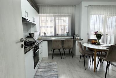 Apartament cu 3 camere în Tractorul - 15