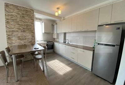 Apartament cu 3 camere semidecomandat în Florești - 3