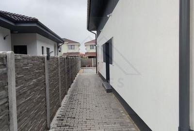 Duplex cu 5 camere cu Canalizare în Moșnița Nouă - 44