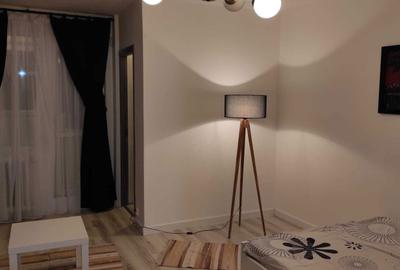 Garsonieră decomandată în Titan - 3