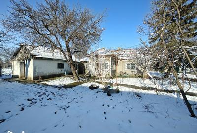 Casă cu 4 camere cu Canalizare în Central - 9