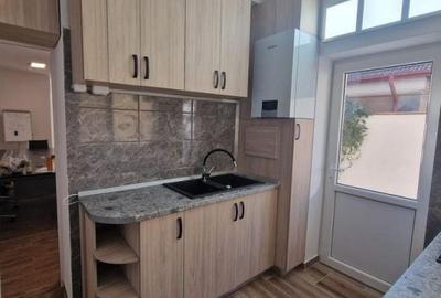 Casă cu 6 camere cu Teren 165 Mp în Vatra Luminoasă - 2