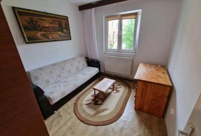 Apartament cu 2 camere semidecomandat, mobilat în Florilor - 4