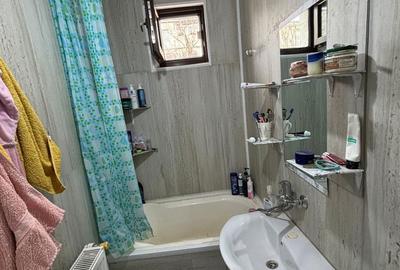 Apartament cu 3 camere semidecomandat, mobilat în Micro 19 - 7